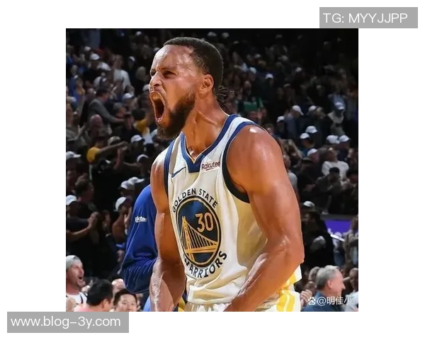 库里本赛季对阵拓者表现惊艳场均32分5助攻75记三分命中率超高 库里本赛季对阵拓者表现惊艳场均32分5助攻75记三分命中率超高